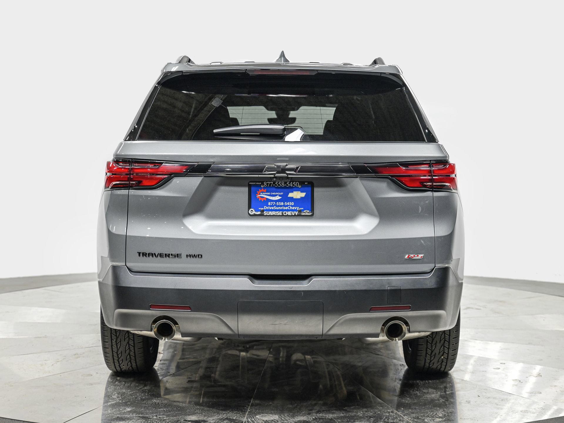 Used 2023 Chevrolet Traverse RS w/ LPO, Floor Liner Package AWD/4WD image 5