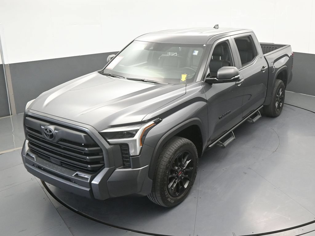 Used 2025 Toyota Tundra SR5 w/ SR5 Convenience Package AWD/4WD image 43