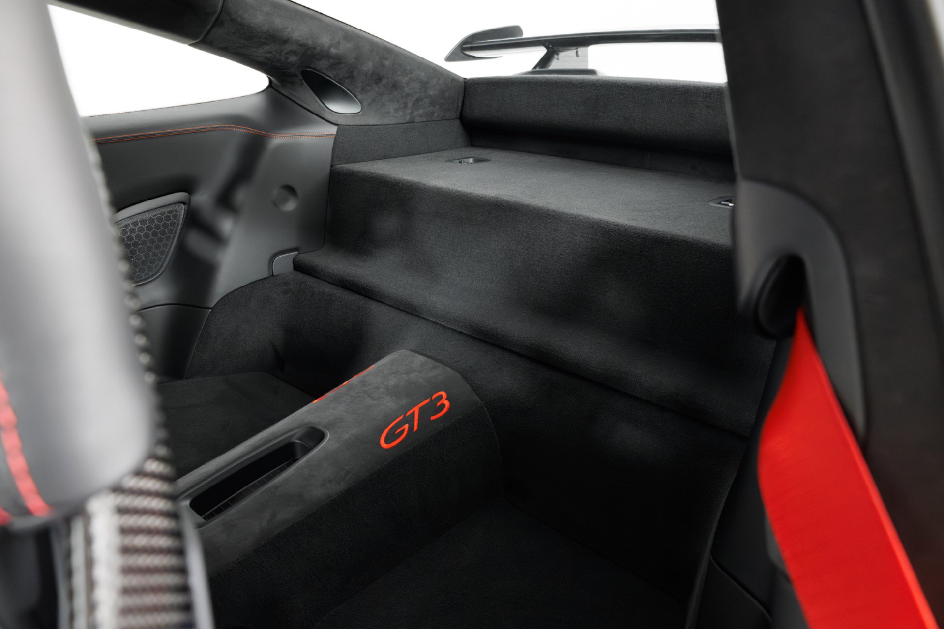 Used 2018 Porsche 911 GT3 RWD image 45