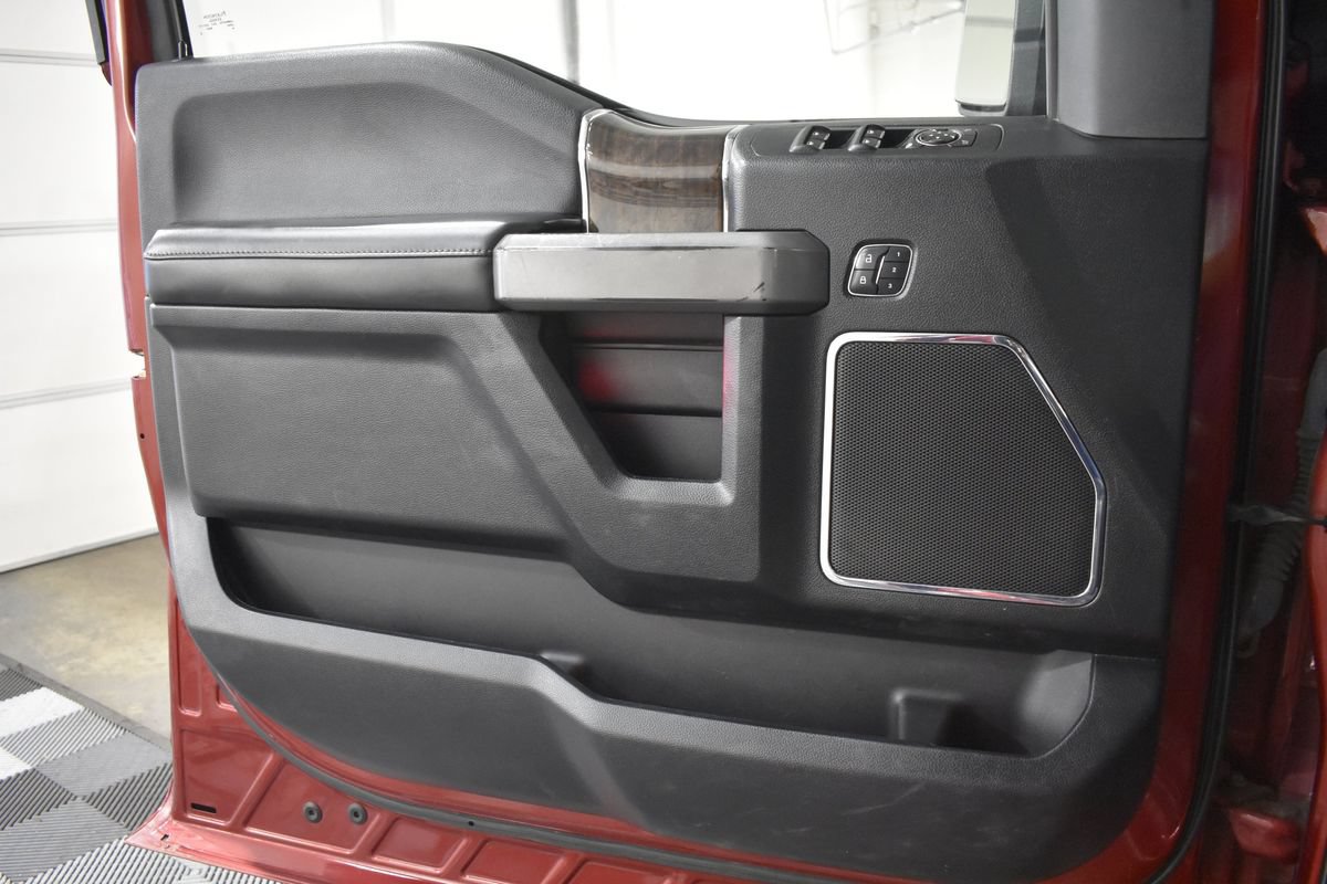 Used 2017 Ford F150 Platinum w/ Equipment Group 701A Luxury AWD/4WD image 28