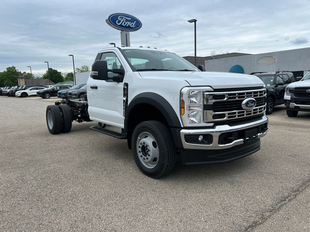 New 2025 Ford F450 XL w/ XL Chrome Package