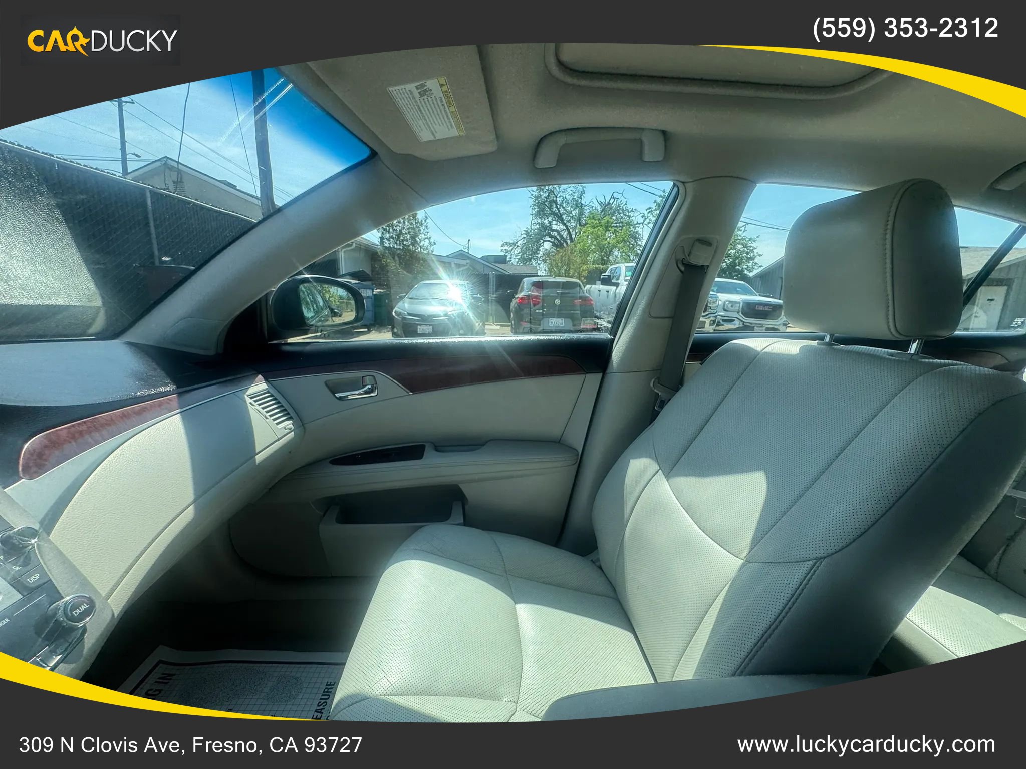 Used 2012 Toyota Avalon Limited image 16