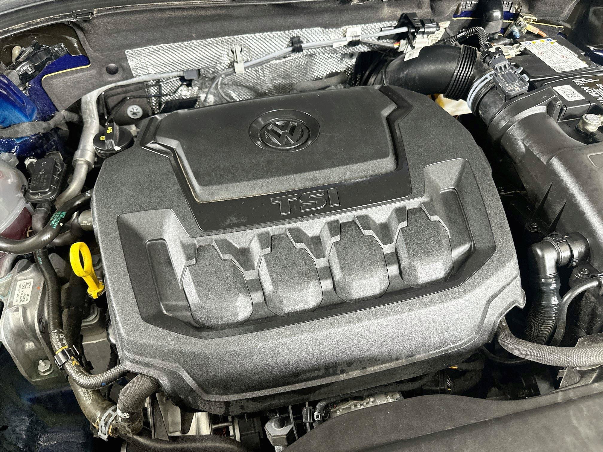 Used 2024 Volkswagen Tiguan SEL R-Line AWD/4WD image 35