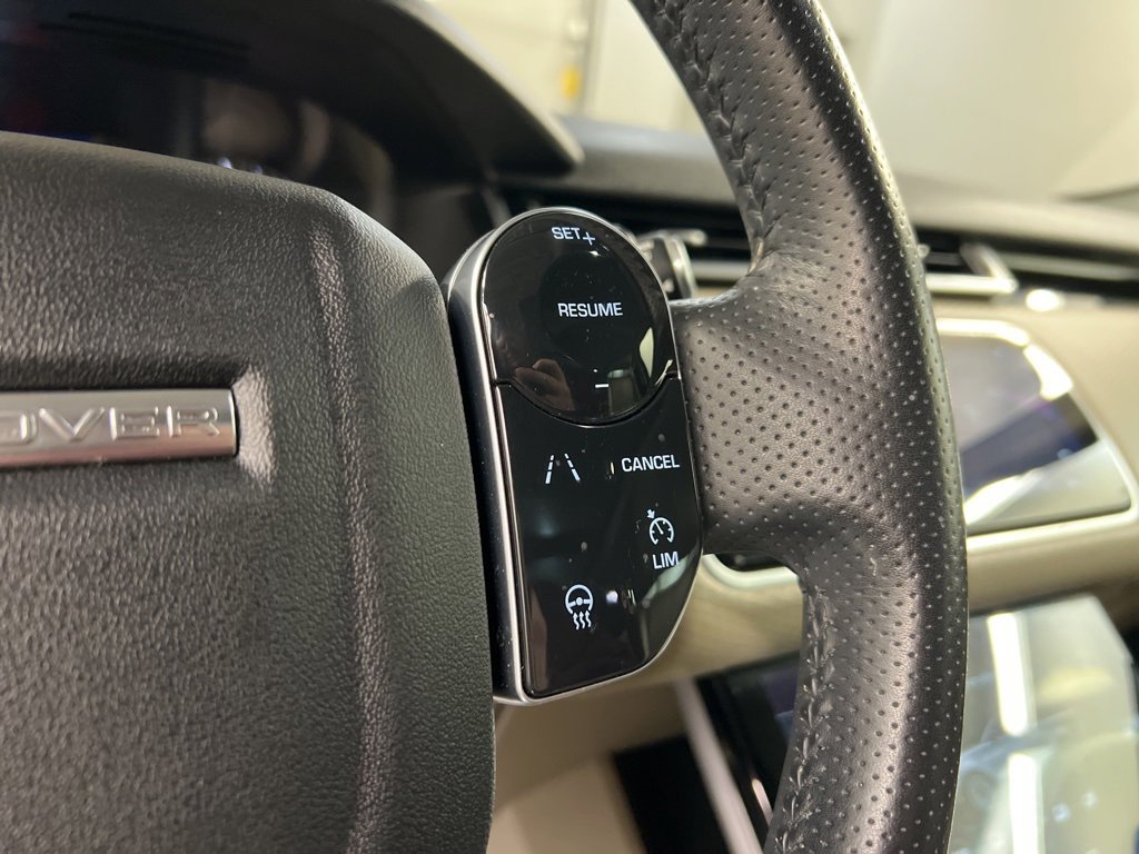 Used 2020 Land Rover Range Rover Velar S image 18