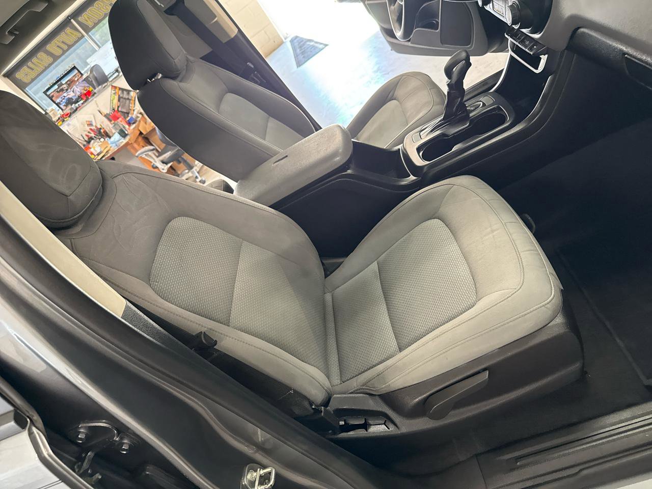 Used 2022 Chevrolet Colorado W/T w/ WT Convenience Package image 44