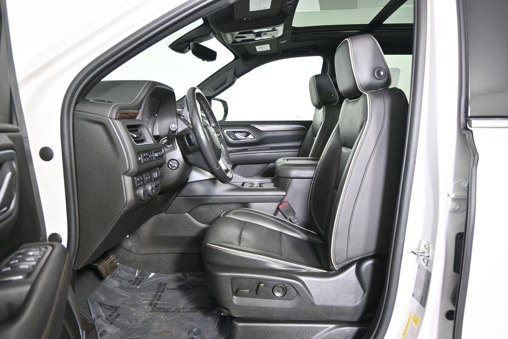 Used 2021 Chevrolet Suburban Premier w/ Premium Package AWD/4WD image 22