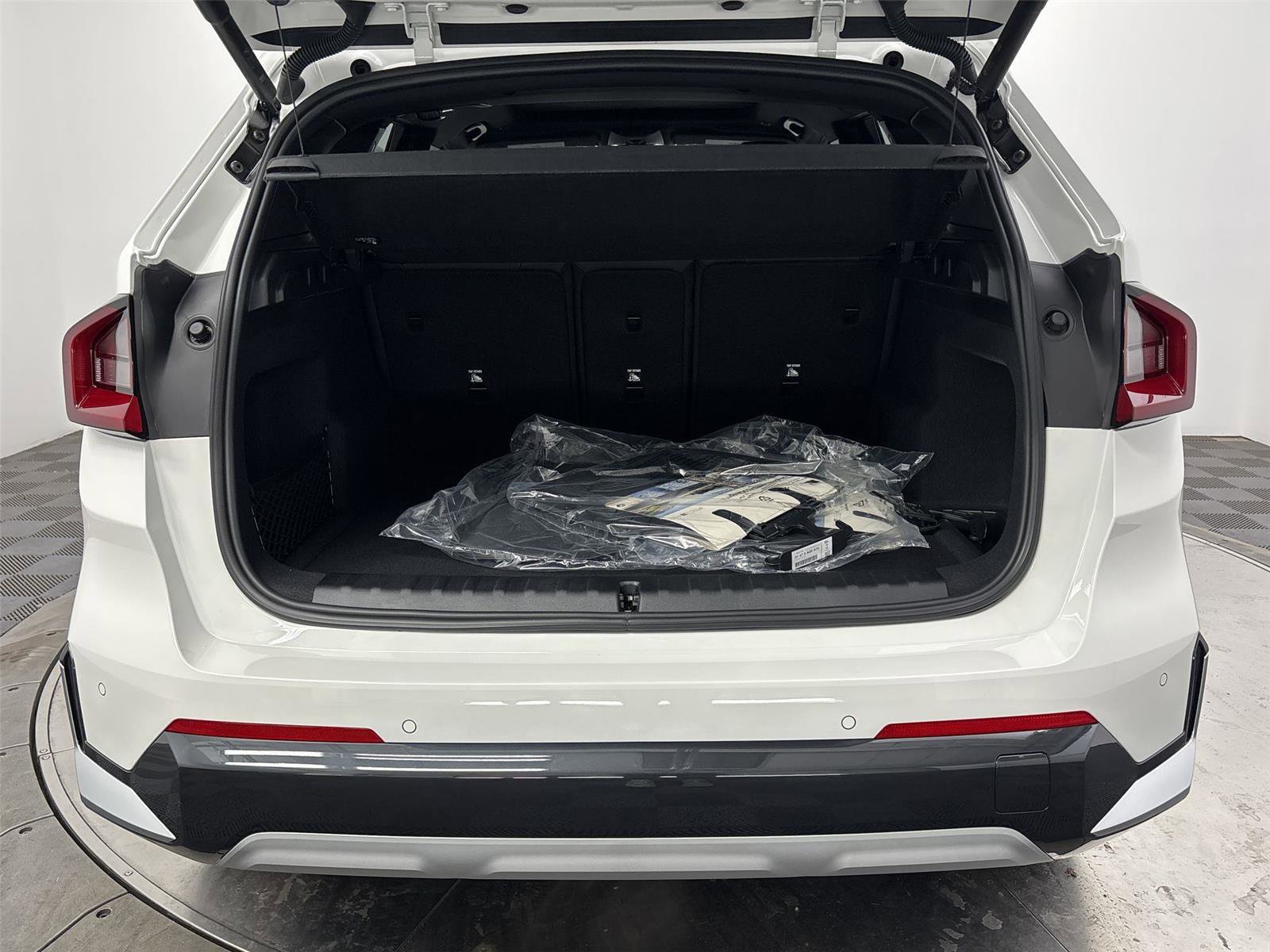 New 2025 BMW X1 xDrive28i w/ Technology Package image 21