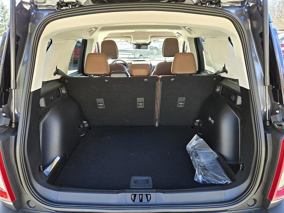 New 2025 Ford Bronco Sport Outer Banks image 15