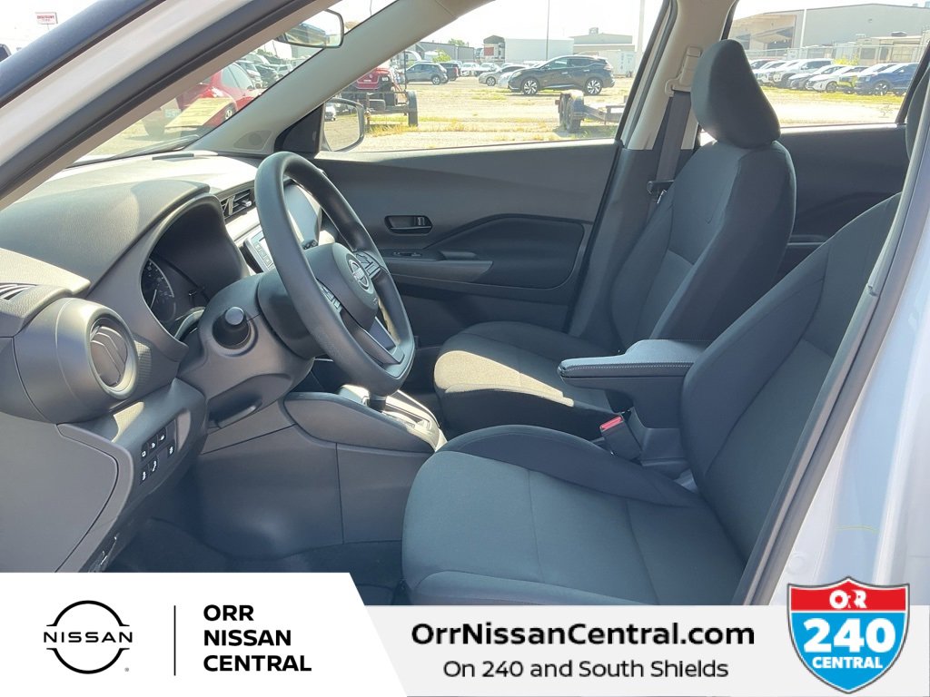 New 2025 Nissan Kicks Play S image 17