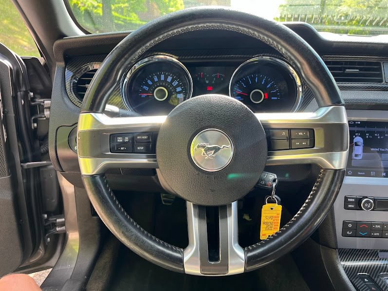 Used 2014 Ford Mustang GT RWD image 12