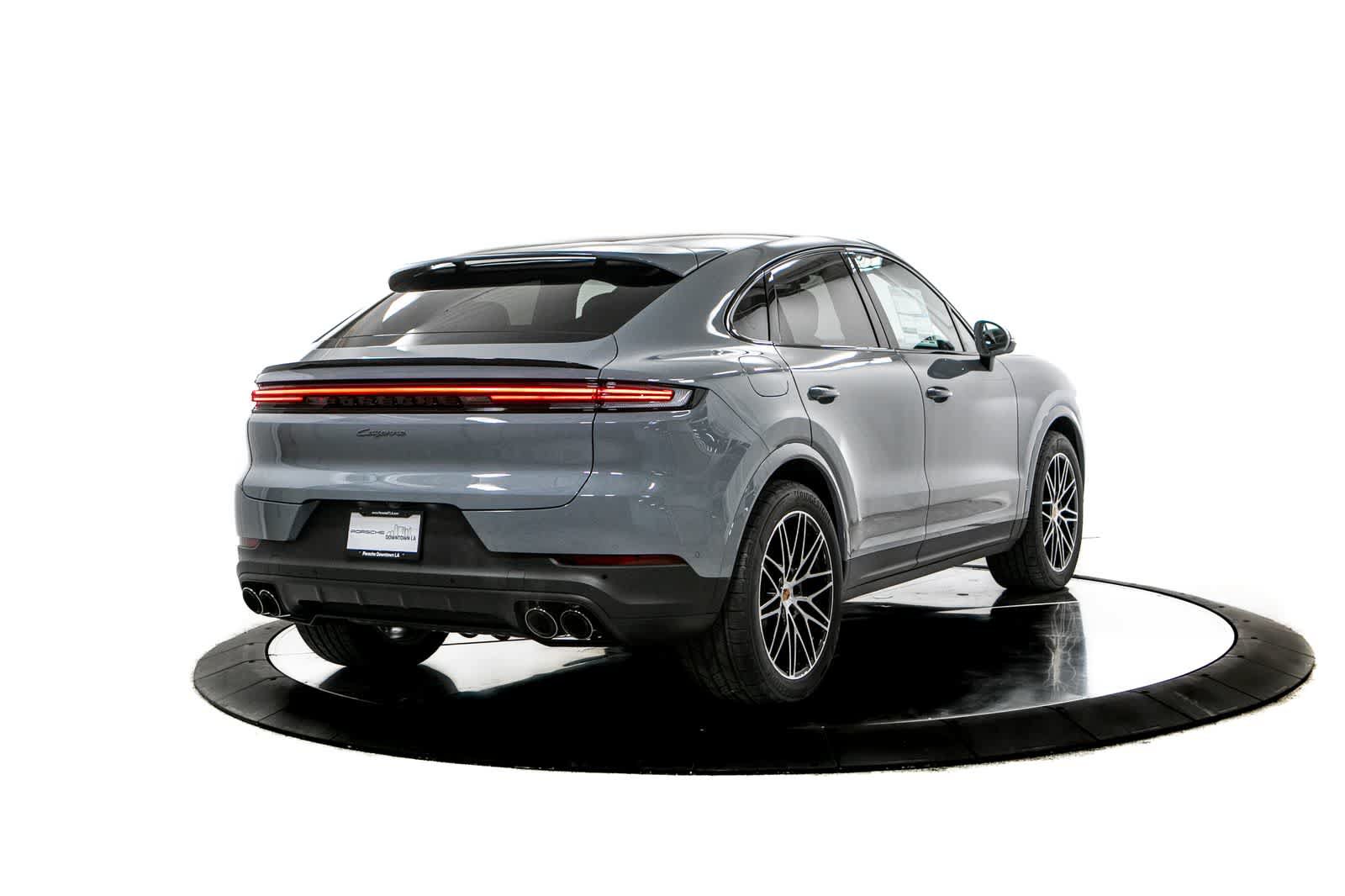 New 2026 Porsche Cayenne Coupe AWD/4WD image 7