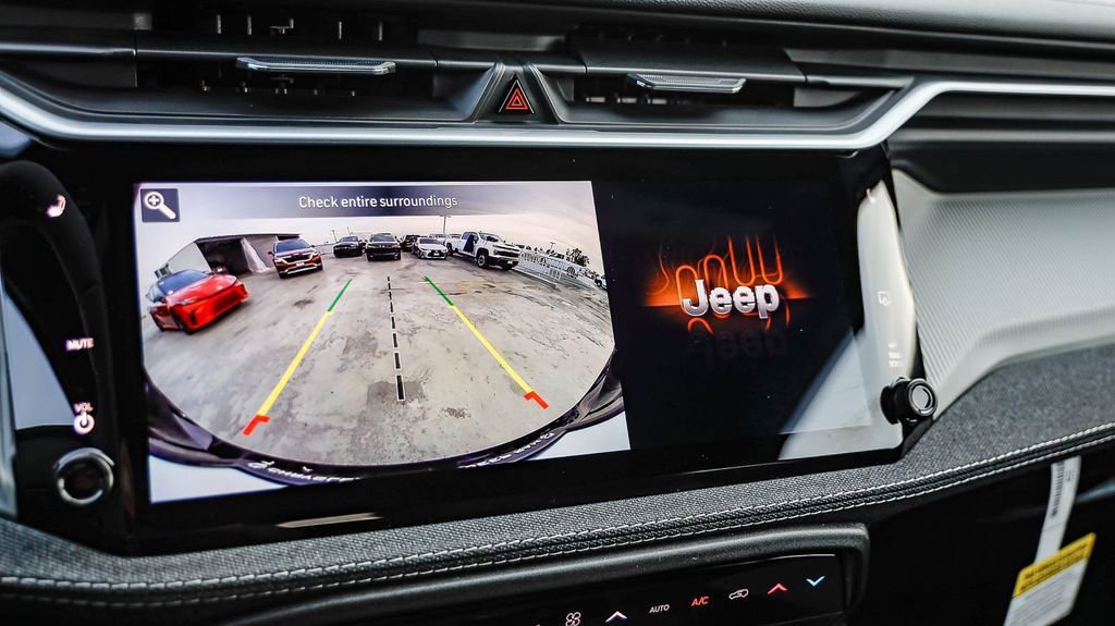 New 2026 Jeep Cherokee Laredo AWD/4WD image 28