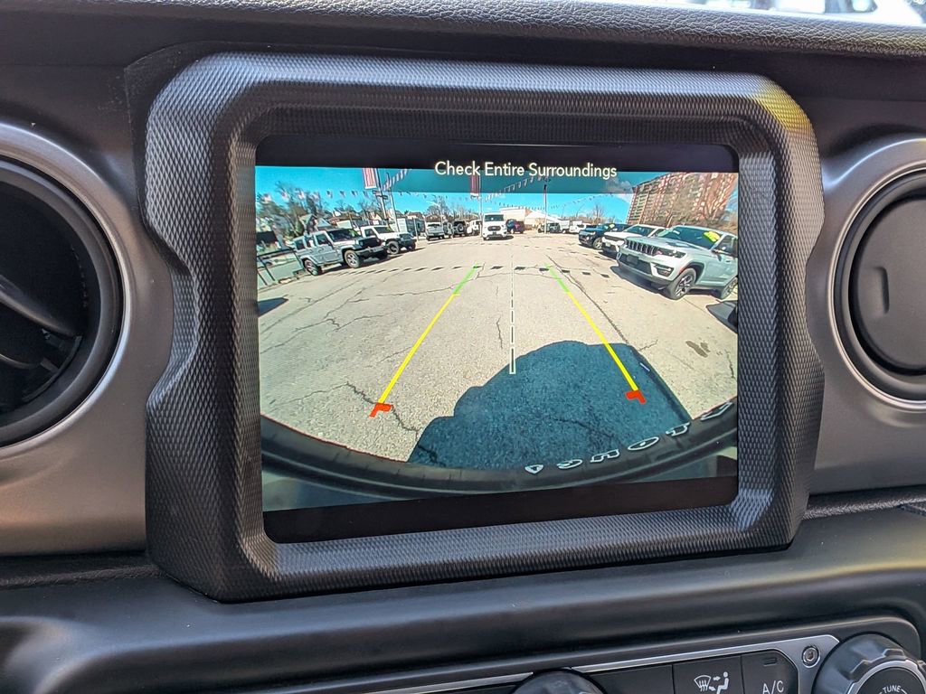 Used 2022 Jeep Wrangler Unlimited Sport image 20