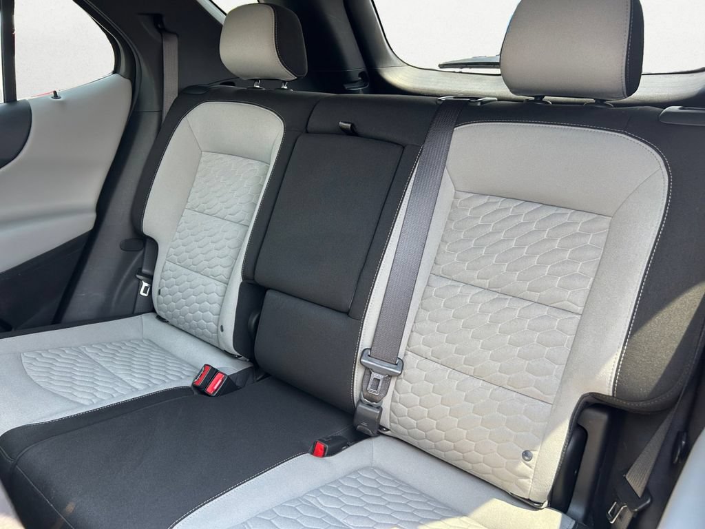 Used 2021 Chevrolet Equinox LS w/ LS Convenience Package FWD image 9