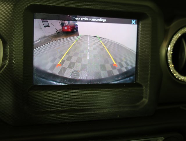 Used 2022 Jeep Wrangler Sport image 18