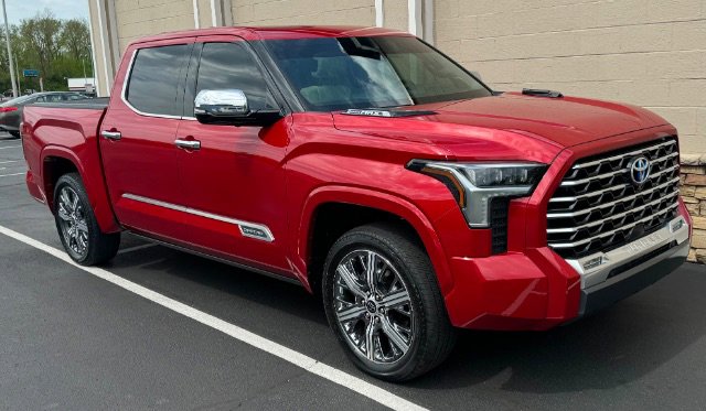 Used 2022 Toyota Tundra Capstone image 2