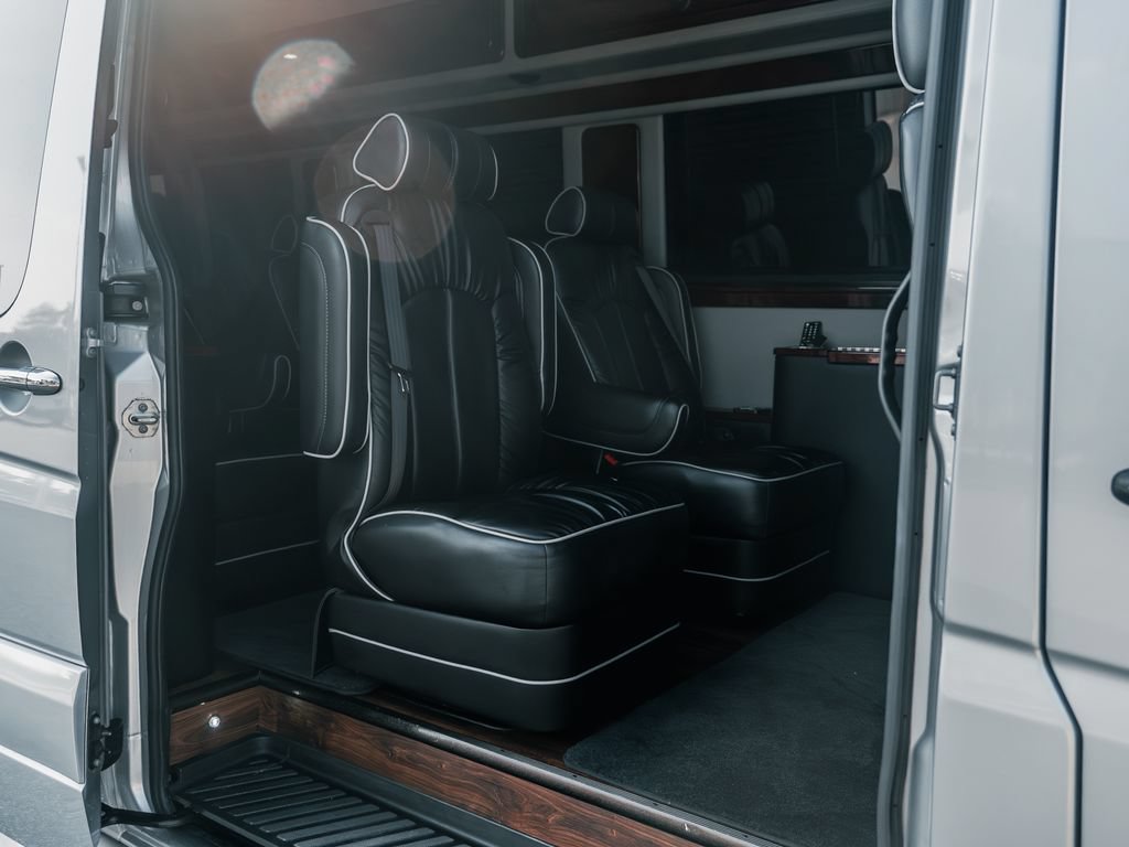 Used 2018 Mercedes-Benz Sprinter 3500 image 71