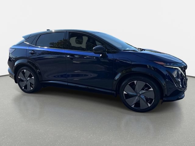 Used 2024 Nissan Ariya AWD image 7