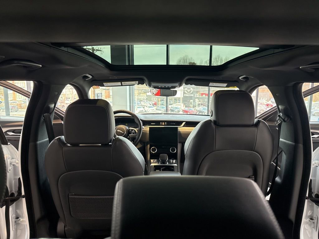 Used 2025 Jaguar F-PACE R-Dynamic S image 30