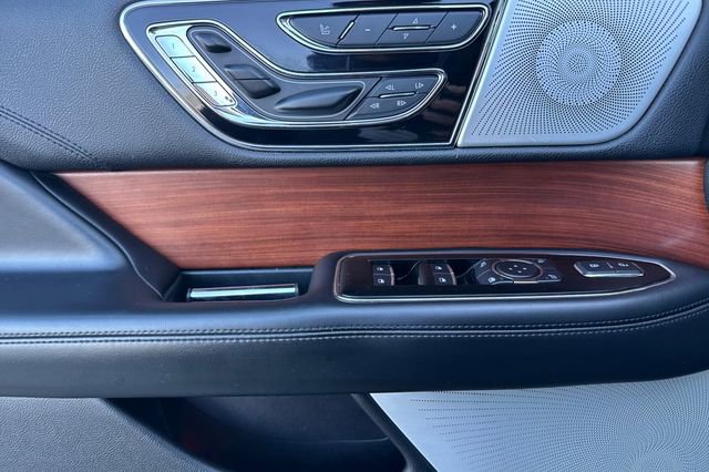 Used 2020 Lincoln Navigator L Reserve w/ Equipment Group 208A Reserve image 11