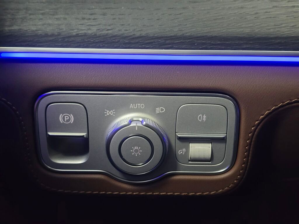 New 2026 Mercedes-Benz GLE 63 AMG S image 24