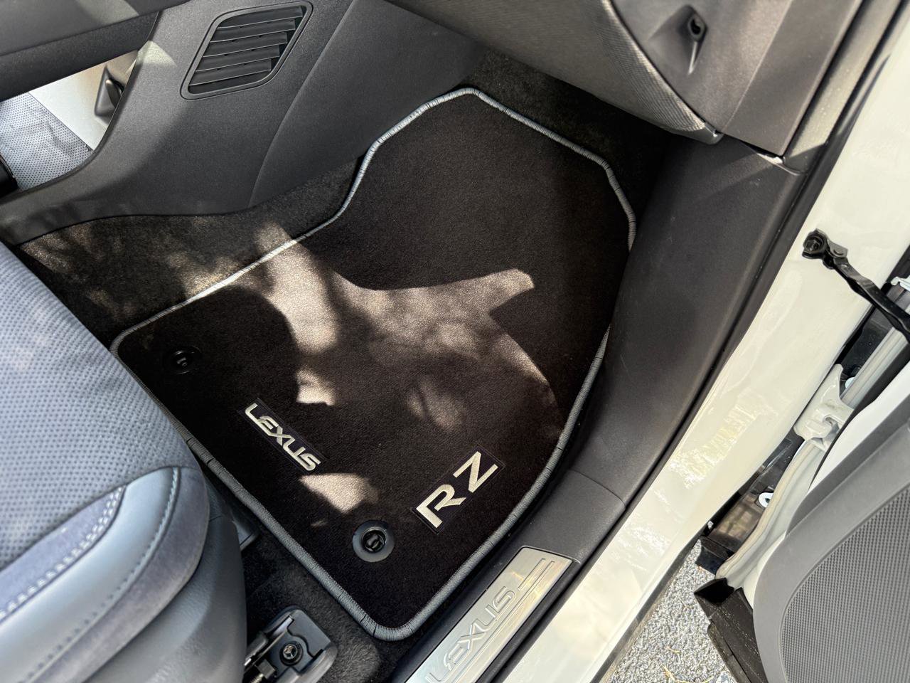 Used 2023 Lexus RZ 450e Premium w/ Accessory Package (Z1) image 20