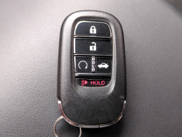 Used 2025 Honda Accord SE image 29
