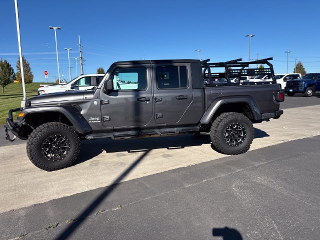 Used 2021 Jeep Gladiator Overland AWD/4WD image 6