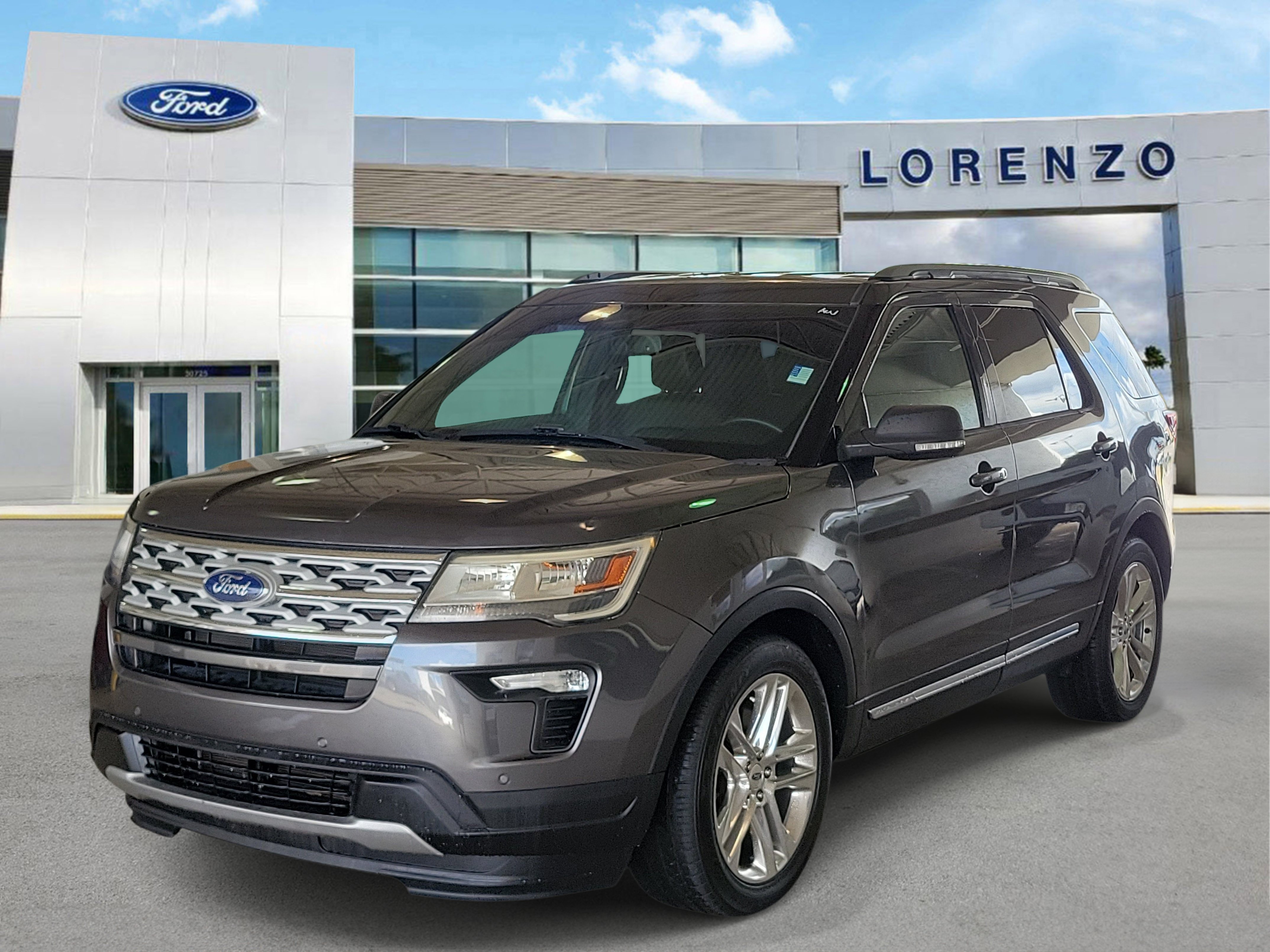 Used 2019 Ford Explorer XLT w/ Equipment Group 202A FWD image 1