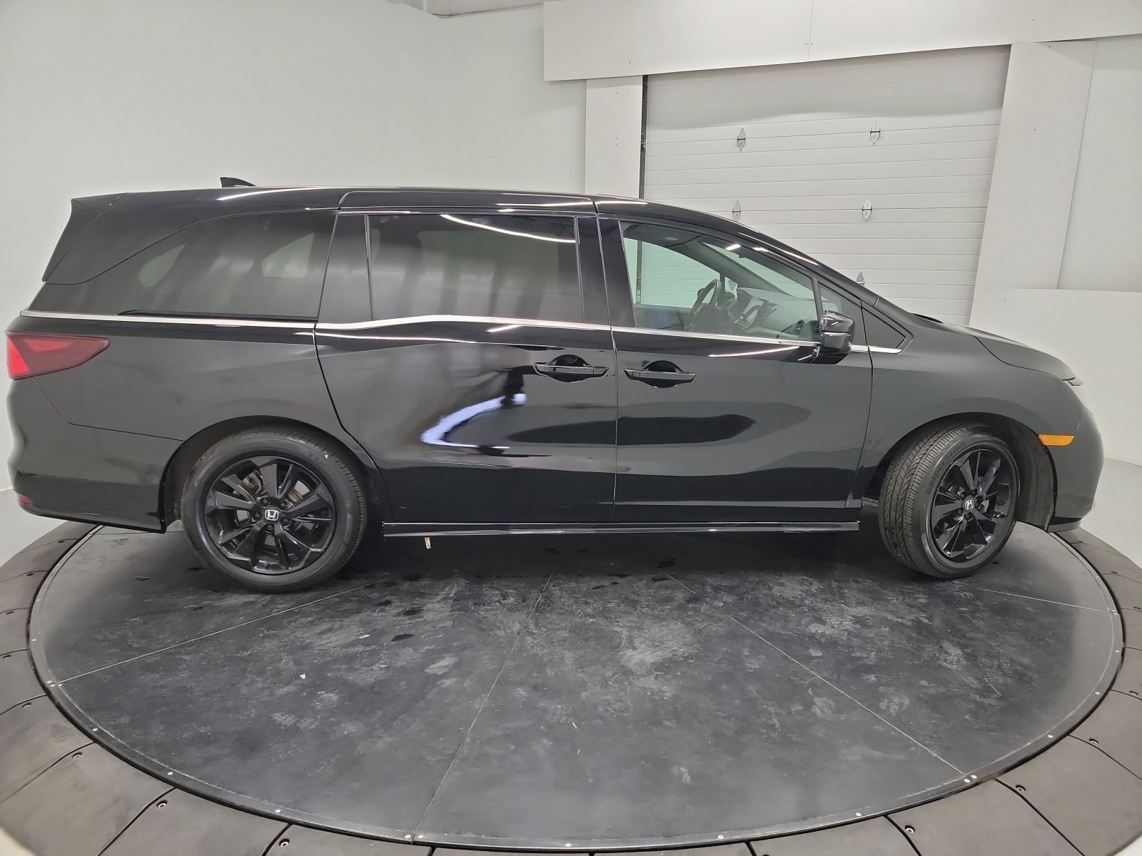 Certified 2024 Honda Odyssey Sport image 19