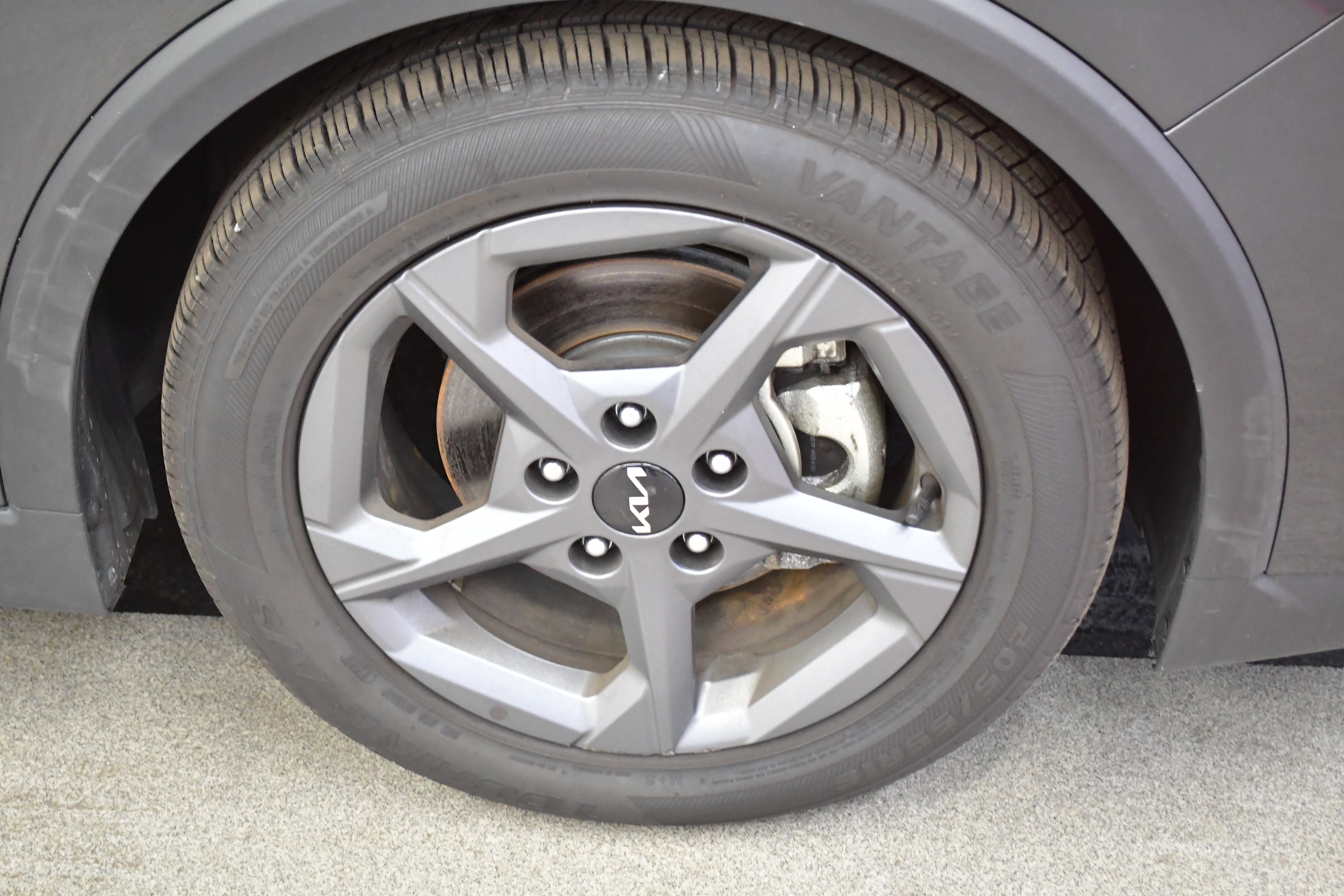 Used 2025 Kia K4 FWD image 35