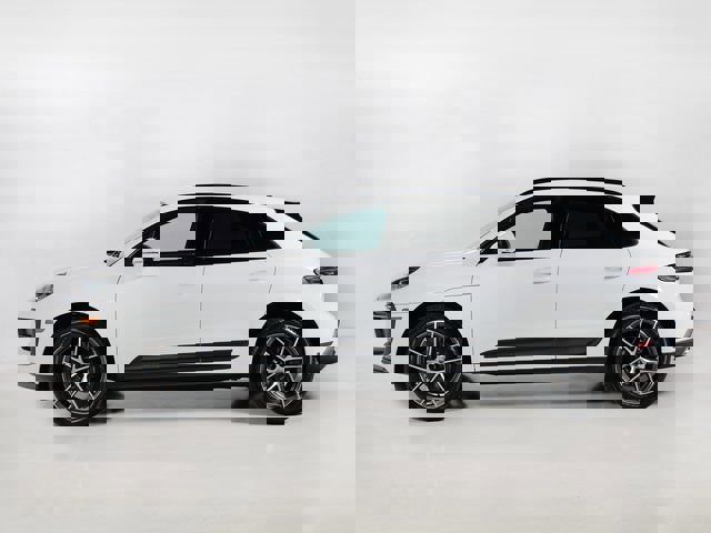 New 2025 Porsche Macan image 2