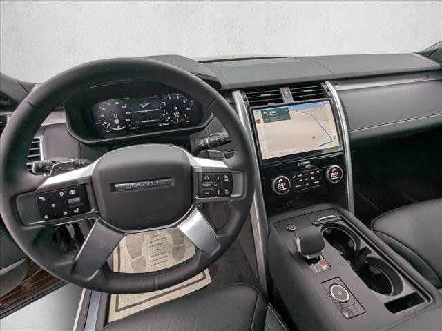 New 2026 Land Rover Discovery Limited Edition image 14