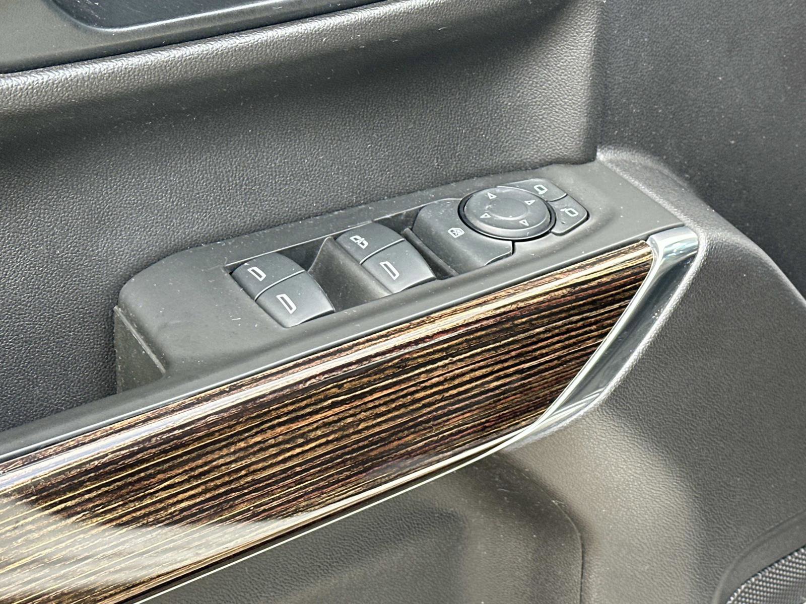 Used 2020 GMC Sierra 1500 Elevation w/ Elevation Value Package image 16