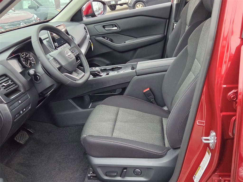 New 2026 Nissan Rogue SV image 3