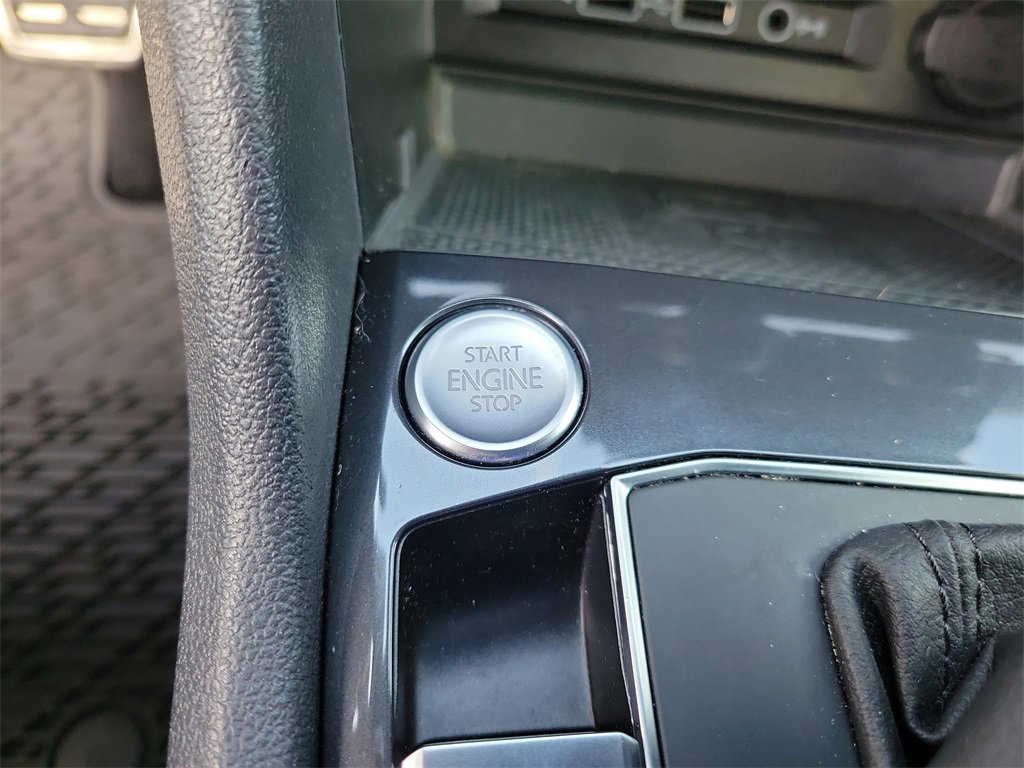 Used 2020 Volkswagen Tiguan SEL Premium R-Line w/ 3rd Row Seat Package image 41