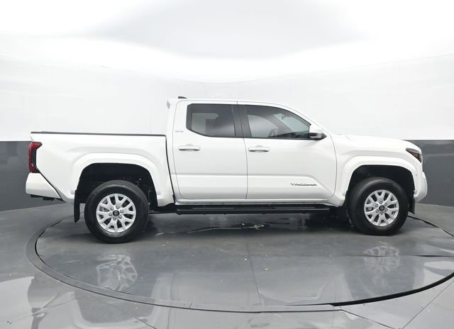 Used 2025 Toyota Tacoma SR5 RWD image 2