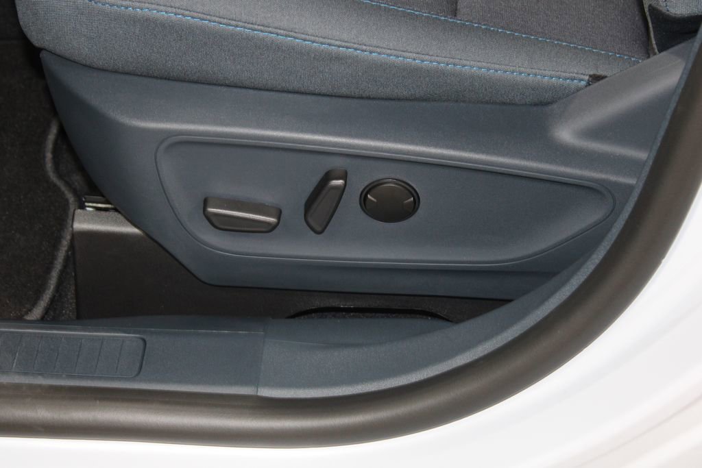 New 2025 Ford Maverick XLT w/ XLT Luxury Package image 21