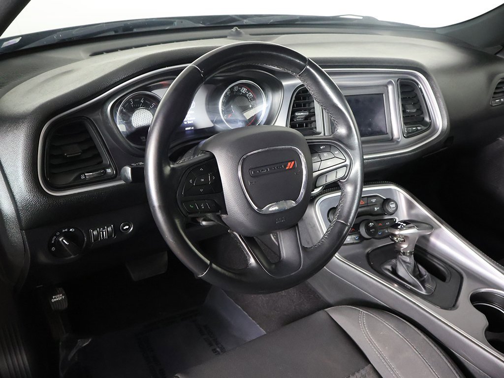 Used 2019 Dodge Challenger SXT image 20