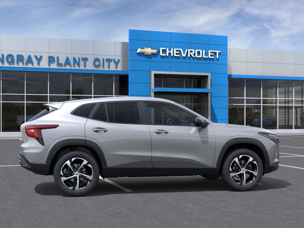 New 2026 Chevrolet Trax RS w/ Sunroof Package FWD image 5