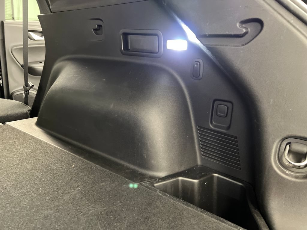 Used 2025 Chevrolet Blazer LT FWD image 38