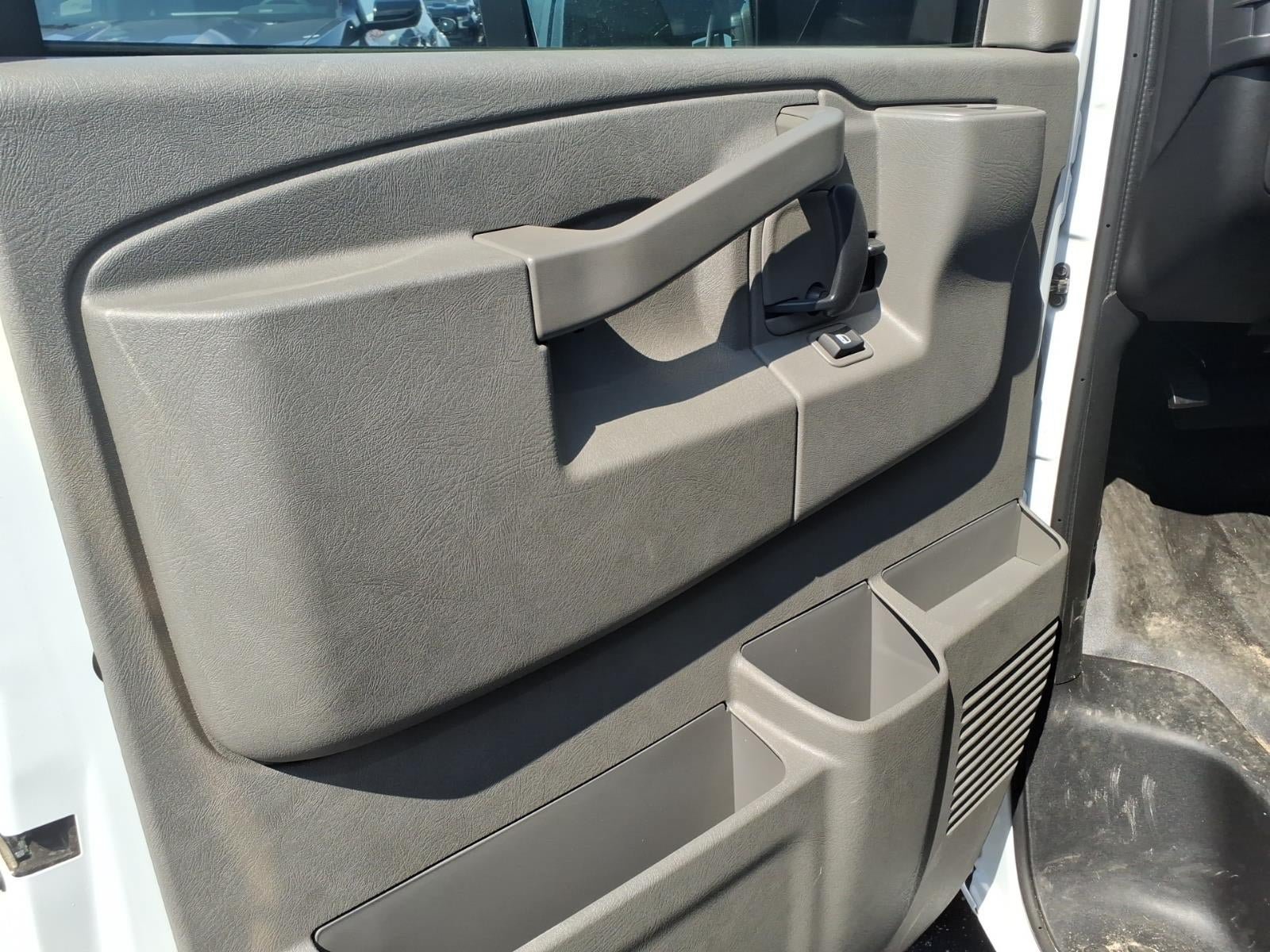New 2026 Chevrolet Express 4500 w/ Power Convenience Package RWD image 8