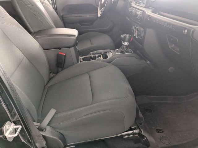 Certified 2022 Jeep Wrangler Unlimited Sport w/ Sun And Sound Package image 31