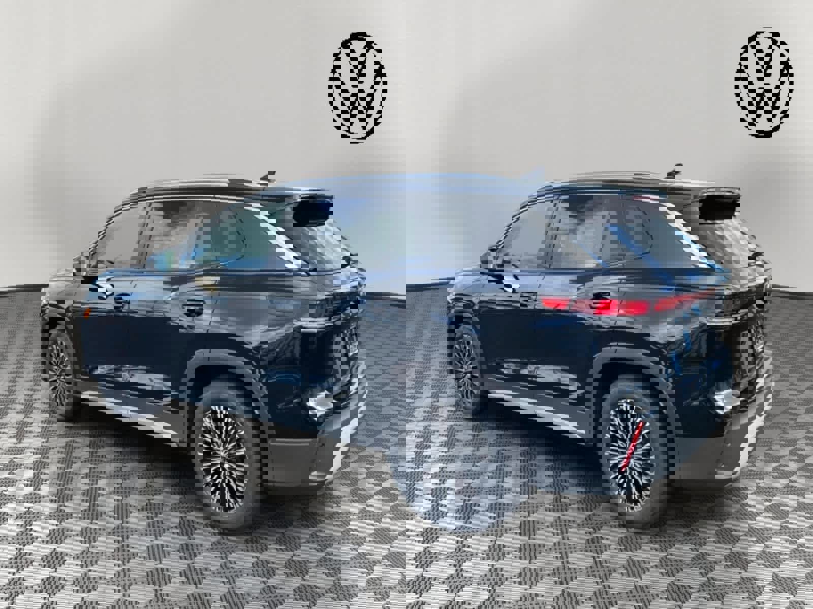 New 2025 Volkswagen Tiguan S image 5