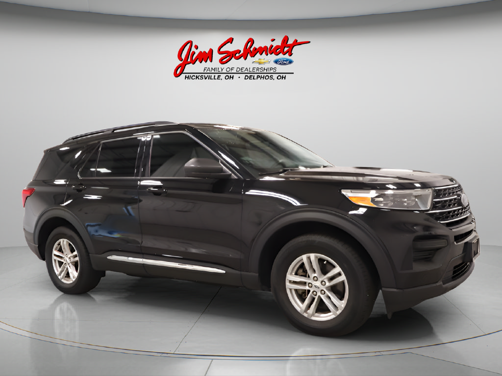 Used 2021 Ford Explorer XLT AWD/4WD image 2