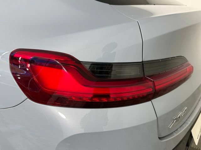 Used 2025 BMW X4 xDrive30i w/ Premium Package AWD/4WD image 13