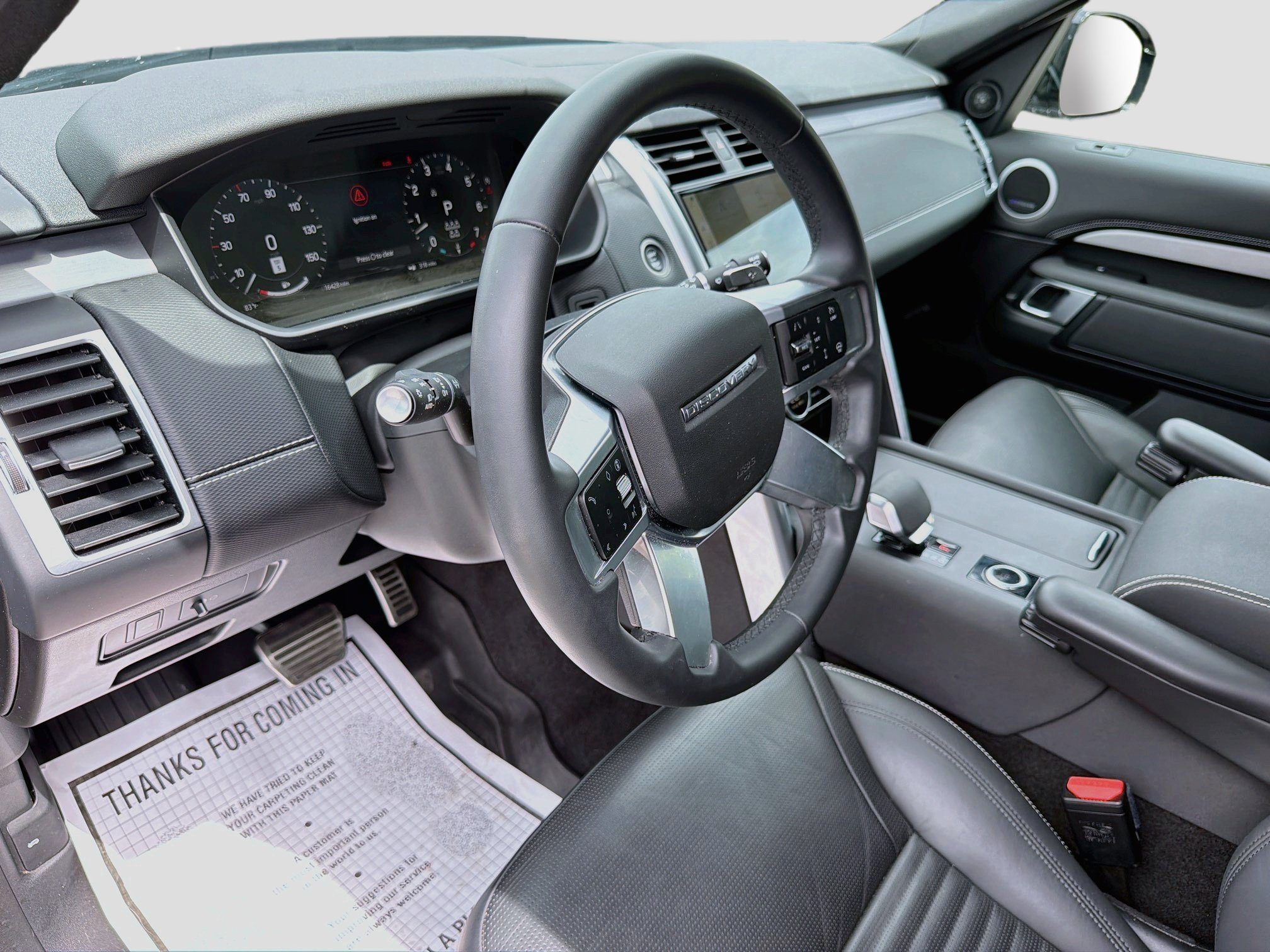 Certified 2025 Land Rover Discovery Dynamic SE AWD/4WD image 26