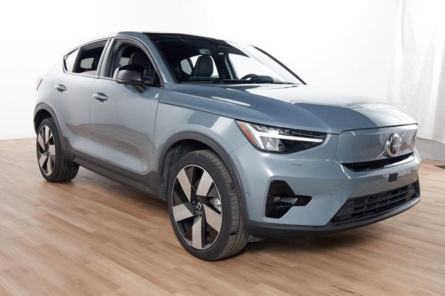 Certified 2023 Volvo C40 P8 Recharge Plus w/ Climate Package AWD/4WD image 3