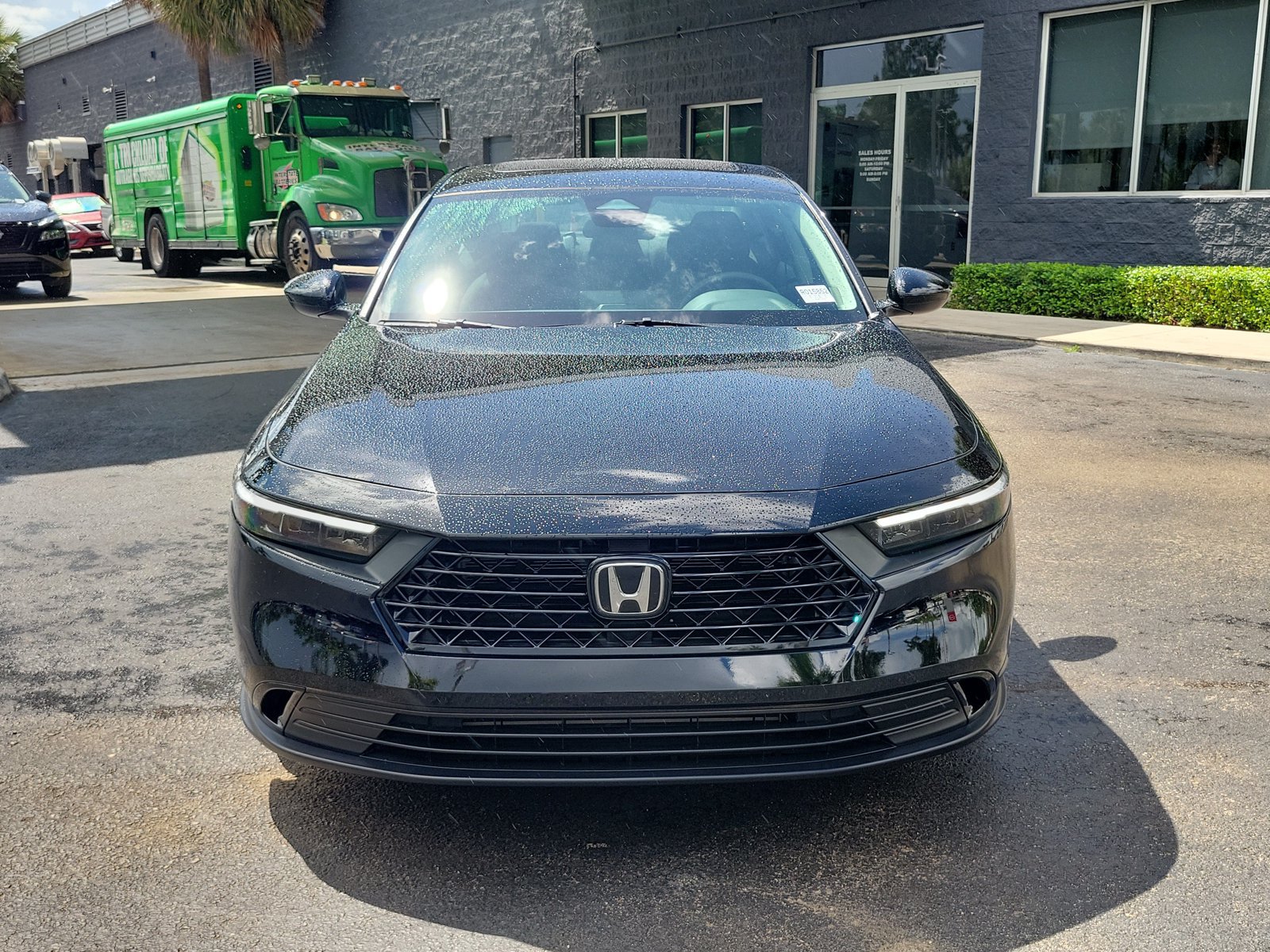 Used 2025 Honda Accord SE image 2