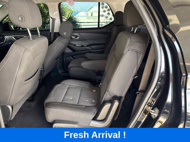 Used 2021 Chevrolet Traverse LT FWD image 3